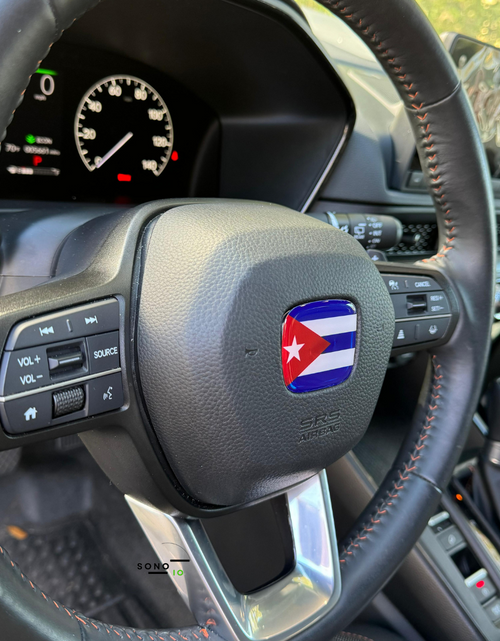 Load image into Gallery viewer, Cuba Flag 3D Emblem Steering Wheel - automotive (comparable with most Hondas)
